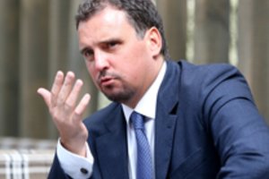 A. Abromavičiaus skandalas Ukrainoje: prakalbo apie jo verslo ryšius Rusijoje