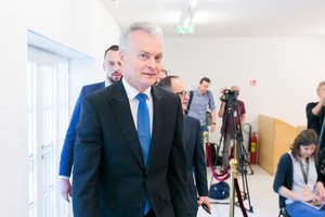 Santaros klinikose patikrinta prezidento G. Nausėdos sveikata