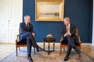 G. Nausėdos ir Suomijos prezidento pozicijos Rusijos klausimu išsiskyrė: nori tęsti spaudimą