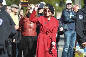 Aktorės ritualas – suėmimas: kas savaitę atsiduria areštinėje