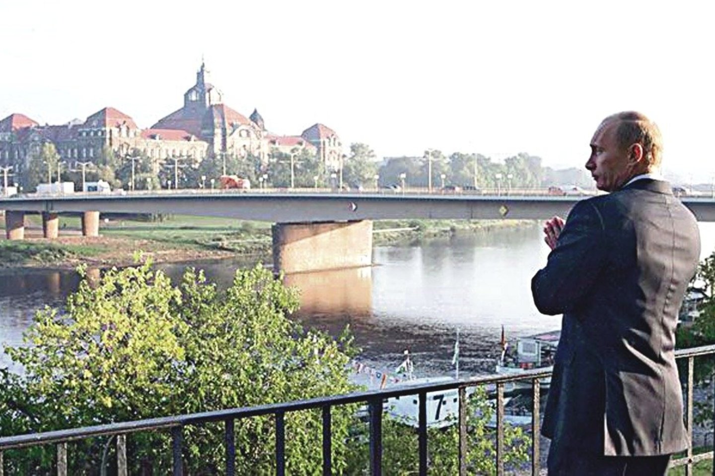 V.Putinas į Dresdeną buvo sugrįžęs 2006-aisiais. Čia jis dirbo penkerius metus.<br>AFP/„Scanpix“ nuotr.