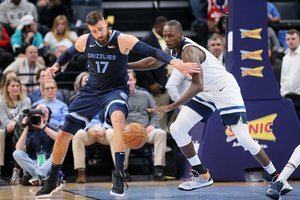 Memfyje – eilinis J. Valančiūno dvigubas dviženklis ir rezultatyvi „Grizzlies“ pergalė