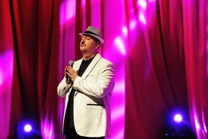 Jubiliejų švenčiantis Simonas Donskovas prisipažino, ko niekada nelinkėjo dukrai