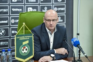 Sudėtį pristatęs rinktinės treneris V. Urbonas neužmiršo ir mačo su naujazelandiečiais: „Jie haką šoks, mes – kepurinę“