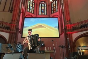 Netikėtas gedimas vos nesukliudė Martynui Levickiui pasirodyti Berlyno sienos griūties minėjimo koncerte