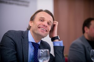 Atleistas sporto vadovas E. Urbanavičius susirado darbą – tapo Seimo nario padėjėju