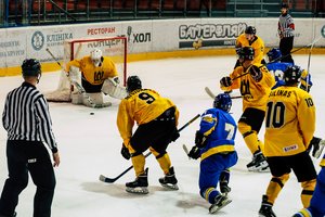 Lietuvos jaunimo ledo ritulio rinktinė ukrainiečiams nusileido po baudinių serijos