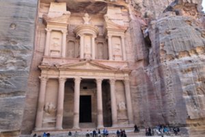 Aiškėja detalės apie ataką Jordanijoje, užpuolikas galėjo būti ištikimas „Islamo valstybei“