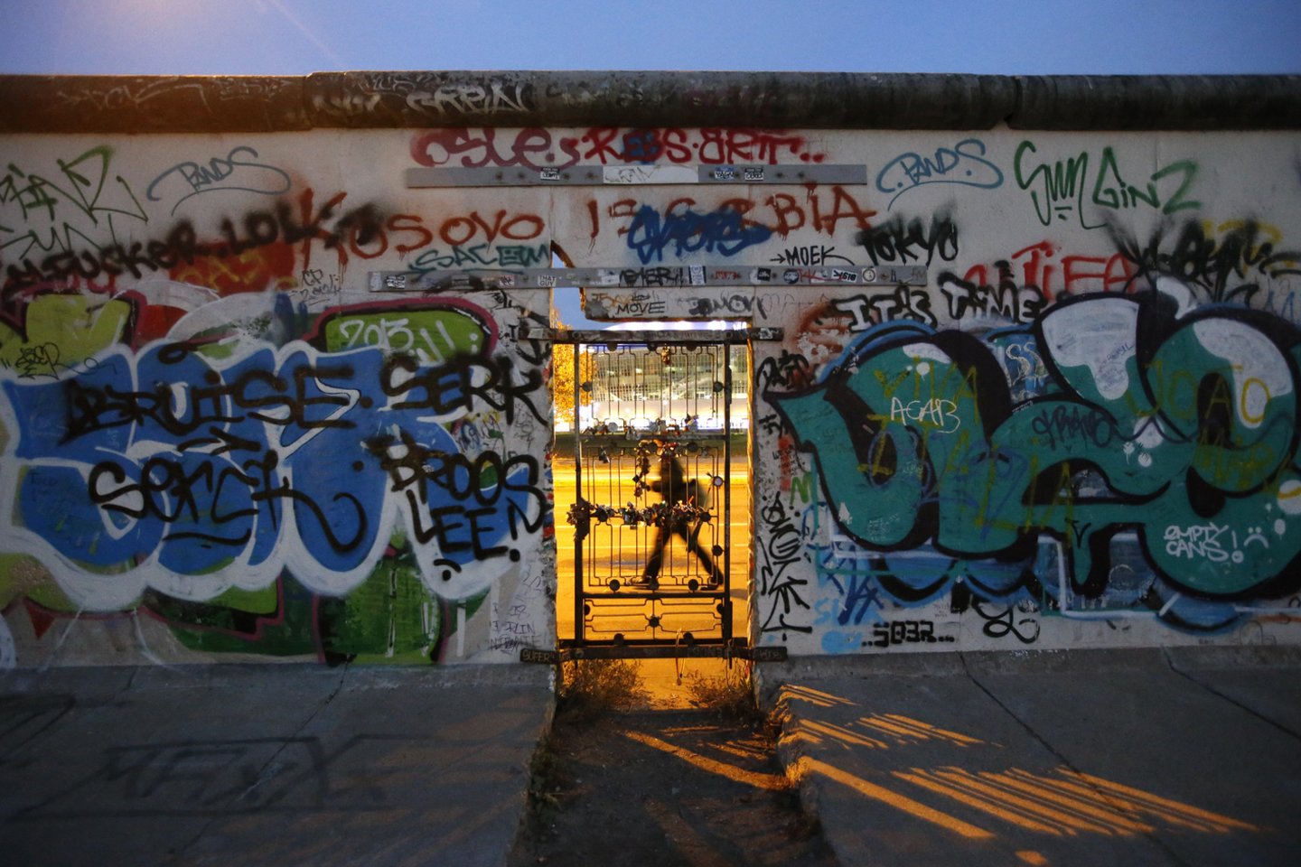  Berlyno siena griuvo prieš 30 metų.<br> Reuters/Scanpix nuotr.