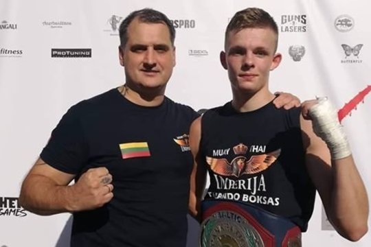 Finale dominavęs D. Dirkstys – Europos muaitai čempionas