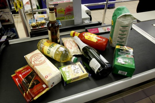 Vartojimo prekių kainos per metus padidėjo 0,4 proc., paslaugų – 4,8 proc.