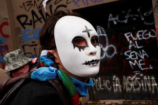 Čilė atsižvelgia į protestuotojų reikalavimus – keis konstituciją