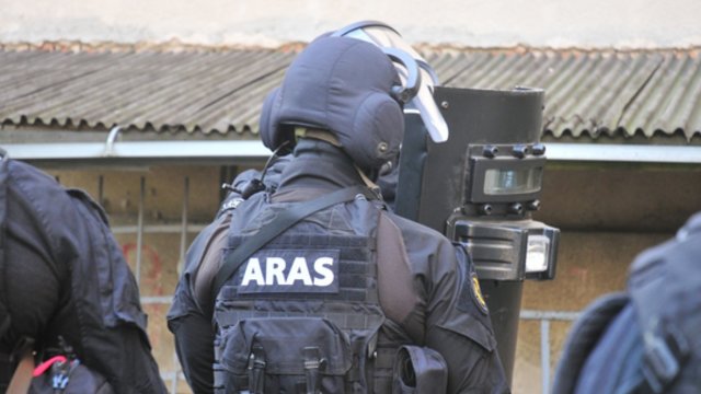 Policijos paviešinti vaizdai: „Aras“ smogė tarptautiniam nusikaltėlių tinklui