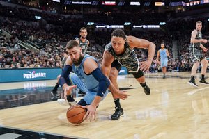 Pergalingą Ja Moranto metimą vainikavo ir J. Valančiūno šėlsmas – pakartojo sezono rekordą