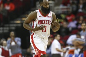 Emocijų ir techninių pražangų nestokojusiame mače „Rockets“ buvo nugalėtoja