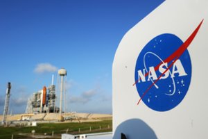 NASA perspėta dėl skrydžių privačiais erdvėlaiviais saugumo grėsmių