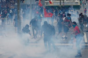 Čilėje nuo protestų pradžios regėjimą prarado daugiau nei 200 žmonių