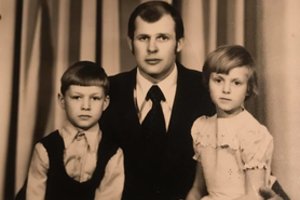 Žinoma šalies aktorė pasidalijo vaikystės akimirka ir skyrė jautrius žodžius. Kas ji?