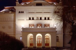 „Trijų sienų sankirta“ Lietuvos rusų dramos teatre
