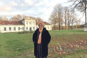 Dvaro savininkė paveldo neslėps po spynomis