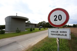 Apleistus sodininkų bendrijų kelius siūlo perduoti savivaldybėms