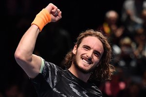 Jaunasis graikas užtvėrė kelią į finalą Roger Federeriui