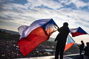 Šimtai tūkstančių čekų Prahoje reikalavo premjero atsistatydinimo