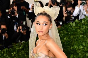 Ariana Grande susidūrė su rimtomis sveikatos problemomis: „Išgyvenu didelį skausmą“