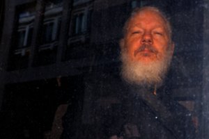 Švedija pateiks „naujos informacijos“ J. Assange'ui iškeltoje byloje