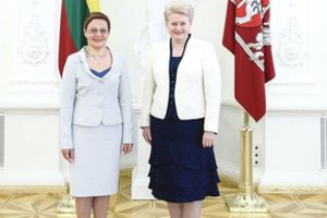 Merai pasipiktinę: jiems brukamos D. Grybauskaitės buvusios patarėjos D. Ulbinaitės konsultacijos