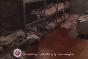 FNTT: mėsos perdirbimo įmonėje nešvarios ne tik sąskaitos, bet ir mėsmalės