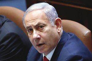 Izraelis džiaugiasi, palestiniečiai piktinasi JAV pozicijos dėl nausėdijų pasikeitimu