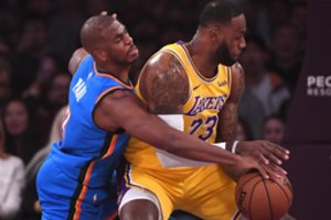 NBA naktis: žvėriškas „Lakers“ žvaigždžių duetas ir apkartęs C. Anthony sugrįžimas