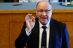 Estijos ministras: „Niekada nesakiau, kad ieškosime alternatyvos NATO“