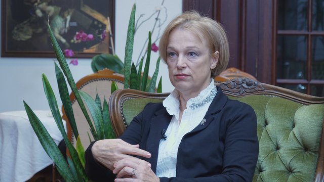 Dainininkė G. Jautakaitė: „Pagrasino, kad jeigu atsisakyčiau, būtų labai blogai mano šeimai“