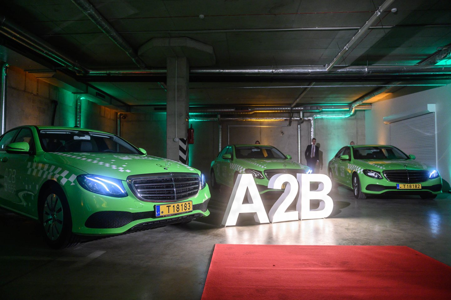 Kompanija A2B pristatė taksi paslaugas teiksiančius prabangius automobilius.<br>V.Skaraičio nuotr.