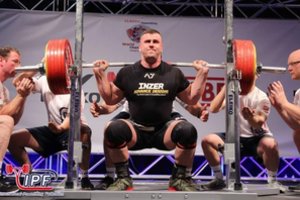 Armandas Paulauskas – pasaulio jėgos trikovės vicečempionas