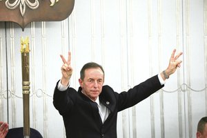 Tik lrytas.lt: Lenkijos Senato pirmininkas šaliai žada gangreną