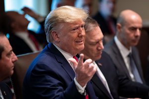 Donaldas Trumpas prognozuoja, kad demokratai nepatvirtins prekybos sutarties su Kanada ir Meksika