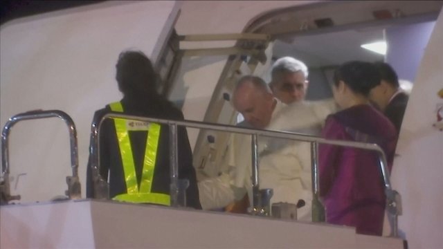 Japonijoje viešintis popiežius Pranciškus ragina atsisakyti branduolinių ginklų
