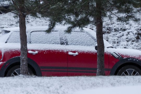 Orų prognozė: sulauksime sniego, vairuotojai turėtų pasisaugoti