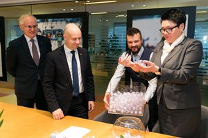 Vis labiau įsisiūbuojančio „Olimpinio mėnesio“ projektą šiemet vainikavo ir neįprasta loterija