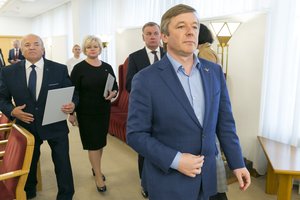 Kaltinimus opozicijai metęs R. Karbauskis: „Su žemdirbiais dialogas seniai pasiektas“