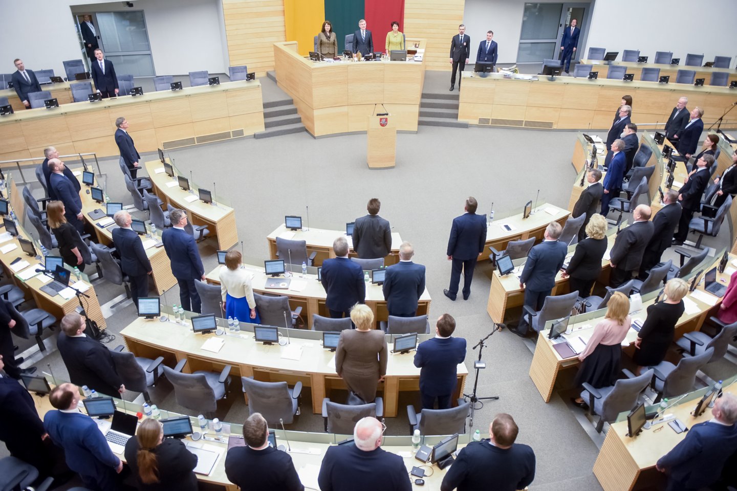„Už“ posėdyje balsavo 69 Seimo nariai, „prieš“ buvo 18, susilaikė – 6 parlamentarai.<br>D.Umbraso nuotr.