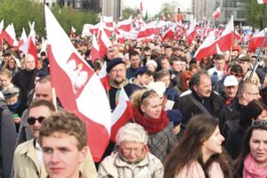 Miestą vejasi tamsūs istorijos puslapiai: valdžia bet kokia kaina gins žiaurųjį vadą