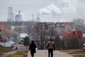 Pirmadienį avariniu būdu sustabdyta „Achemos“ veikla, į aplinką sklido teršalai