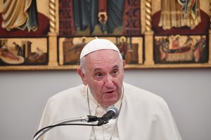 Popiežius Pranciškus prakalbo apie korupciją Vatikane