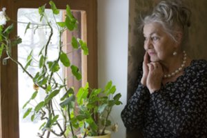 Senolė pametė 10 eurų – kaimynų reakcija apstulbino iki ašarų