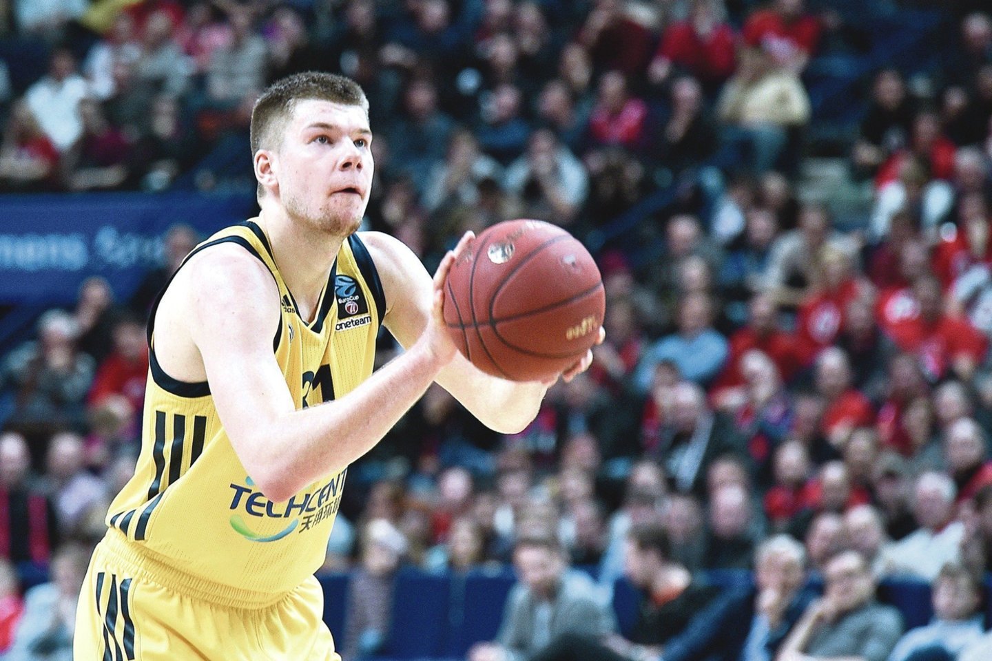 Rokas Giedraitis laukia dvikovos su Kauno komanda.<br>V.Ščiavinsko nuotr.