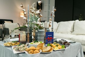 Gal neįtikėtina, bet akivaizdu – Kalėdų stalą paruošė už 30 eurų